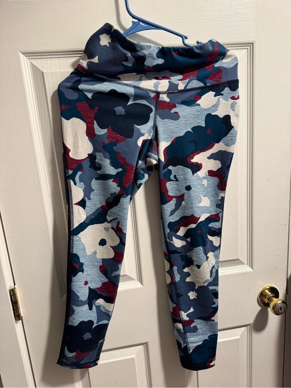 Old Navy Girls Navy, Blue & Burgundy Camo Leggings